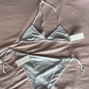 Londre String Bikini White Size Medium BNWT